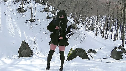 Charmen, ala in booty video